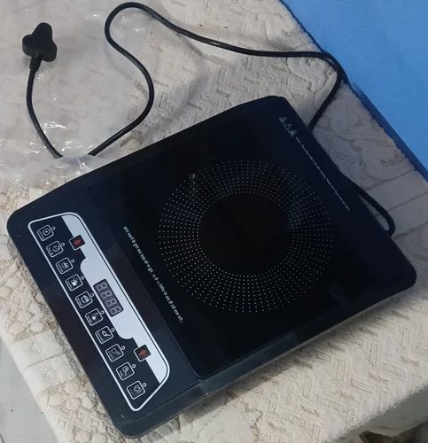 Domestic induction cooktop